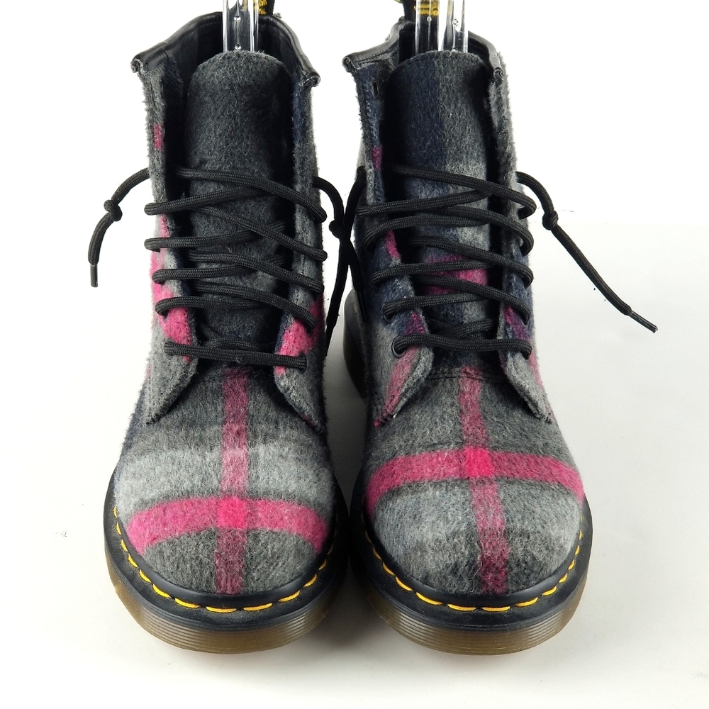 Dr. Martens Castel Boots Sz 8